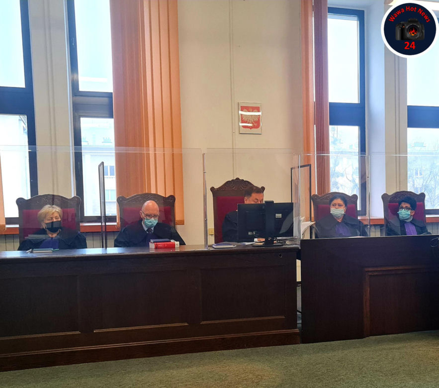 Dawid M. podźgał taksówkarza nożem. Stanął przed sądem