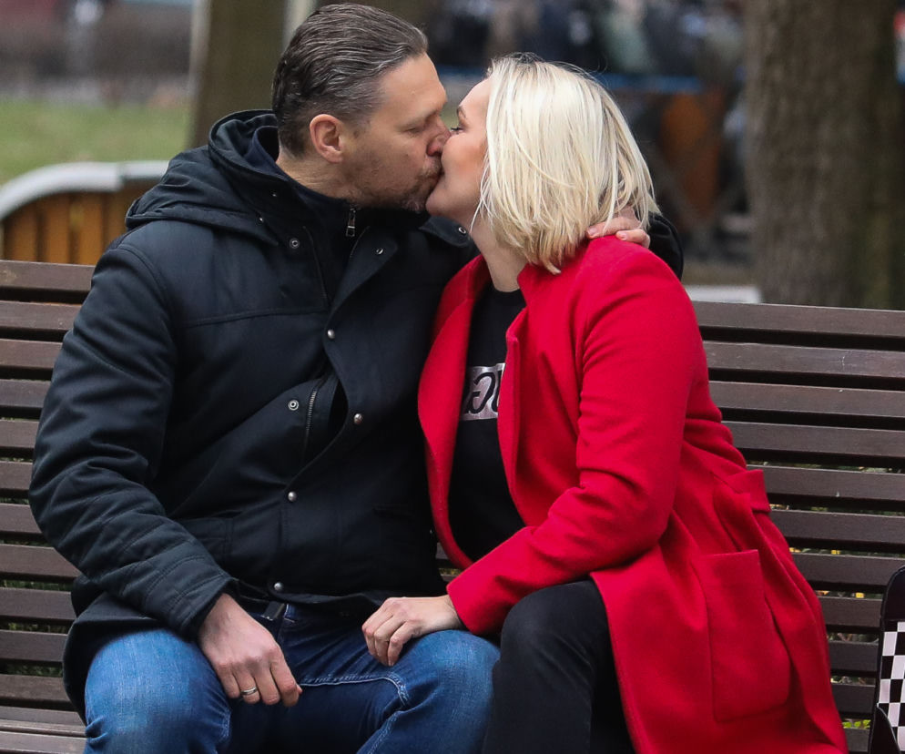 Tak całuje gwiazda PiS