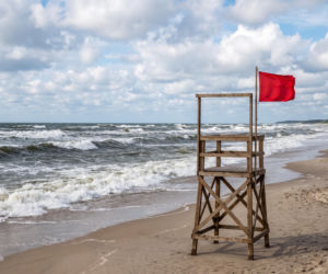 Sinice Ustka. Czy w Ustce można się kąpać 07.08? Flaga, warunki pogodowe