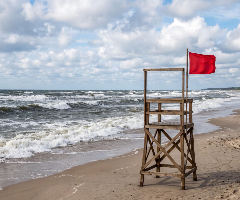Sinice Ustka. Czy w Ustce można się kąpać 07.08? Flaga, warunki pogodowe