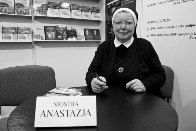 Nie żyje s. Anastazja. Jej książki kucharskie znali wszyscy! Modliła się przy zagniataniu ciasta