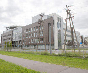 Skandal w Szpitalu Południowym. Urządzili siłownię zamiast izolatki dla pacjentów