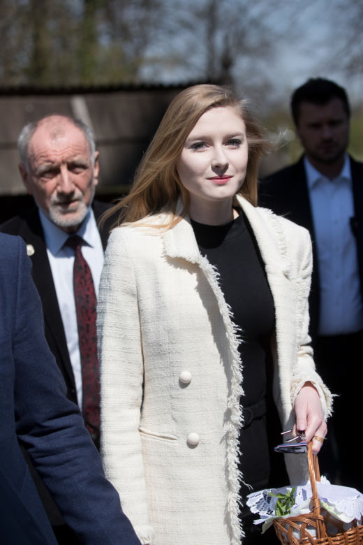 Kasia Tusk czy Kinga Duda. Która się lepiej ubiera?  