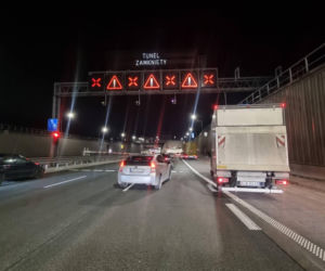 Pożar auta w tunelu na S2! Kierowcy utknęli w gigantycznym korku