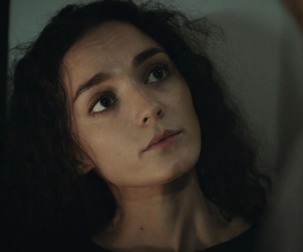 Dziedzictwo, odcinek 906: Zdeterminowana Nana zakradnie się wieczorem do pokoju Poyraza! Spędzą razem noc? - ZDJĘCIA