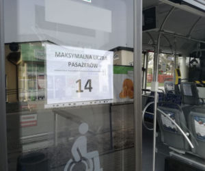 Tarnowscy policjanci kontrolują miejskie autobusy. Nie chodzi o sprawdzanie biletów! 