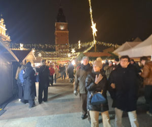 Jarmark Bożonarodzeniowy na Rynku Głównym w Krakowie 2025. Oferta wystawców