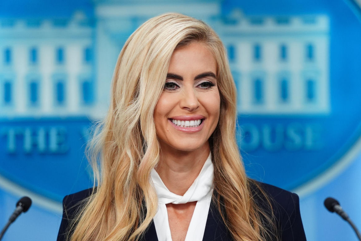 Media masakrują nową rzeczniczkę Trumpa! Piękna blondynka kocha się w prezydencie?