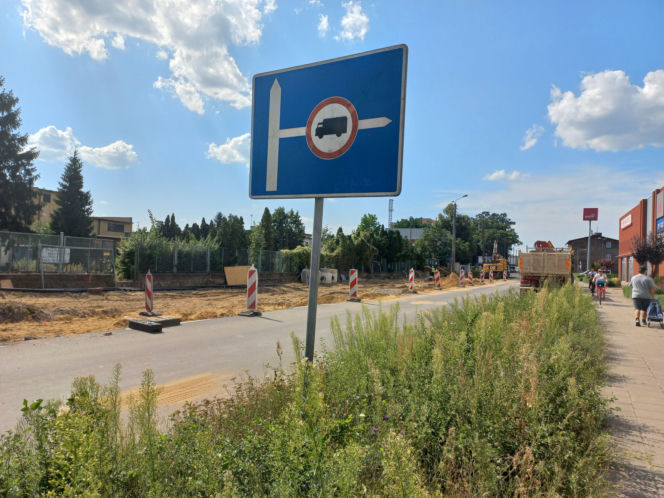 Znikną "kocie łby". Cała Święciechowska w Lesznie będzie asfaltowa