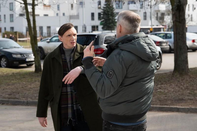 Pierwsza miłość, odcinek 4193. Bartek (Rafał Kwietniewski), Emilka (Anna Ilczuk)
