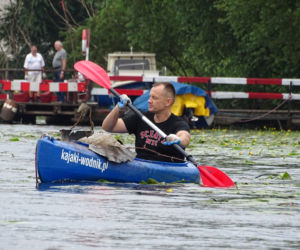 Kajakowy Eko Patrol sprzątał okolice Wyspy Grodzkiej i Kanału Zielonego