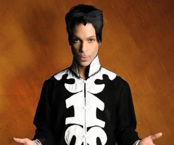 Wielka gratka dla fanów Prince'a! Legendarny koncert trafi do kin, a to nie wszystko