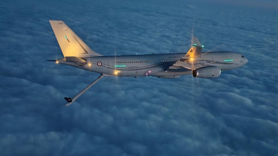 Polski F-16 i francuski Airbus A330 MRTT. Jak wyglądało tankowanie w powietrzu po defiladzie?