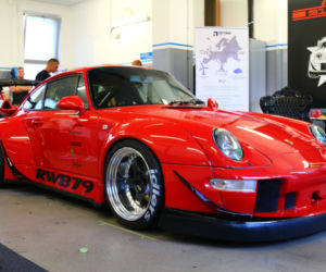 Akira Nakai San buduje Porsche 911 RWB