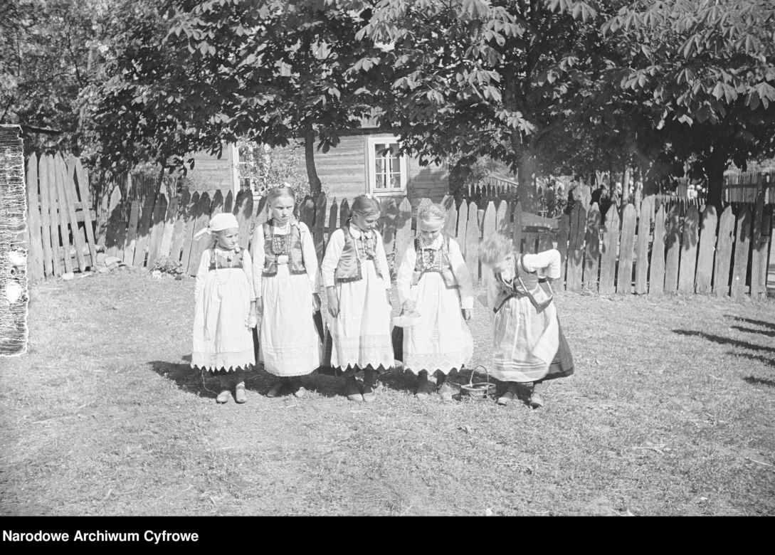 Tak wyglądało Boże Ciało na Kurpiach w 1937 roku. Te zdjęcia to prawdziwa podróż w czasie