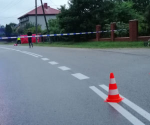 Motocyklista rozbił się na słupie. Nie żyje! 
