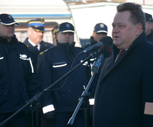 Nowa siedziba policjantów w Raczkach. Na otwarciu był Zieliński [ZDJĘCIA]