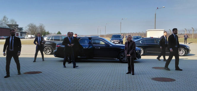 Offset za śmigłowce Apache staje się faktem. WZL-1 w Łodzi zyskują kluczowe technologie od Lockheed Martin