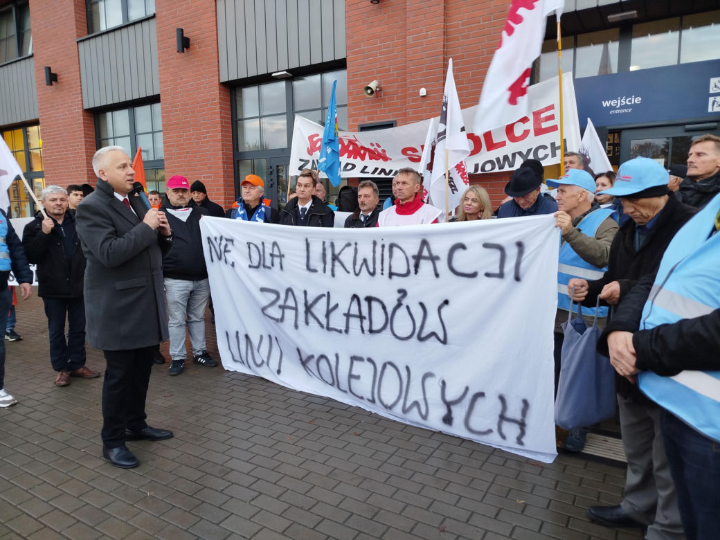 Pracownicy Zakładu Linii Kolejowych pikietowali w Siedlcach! Poparli ich siedleccy radni