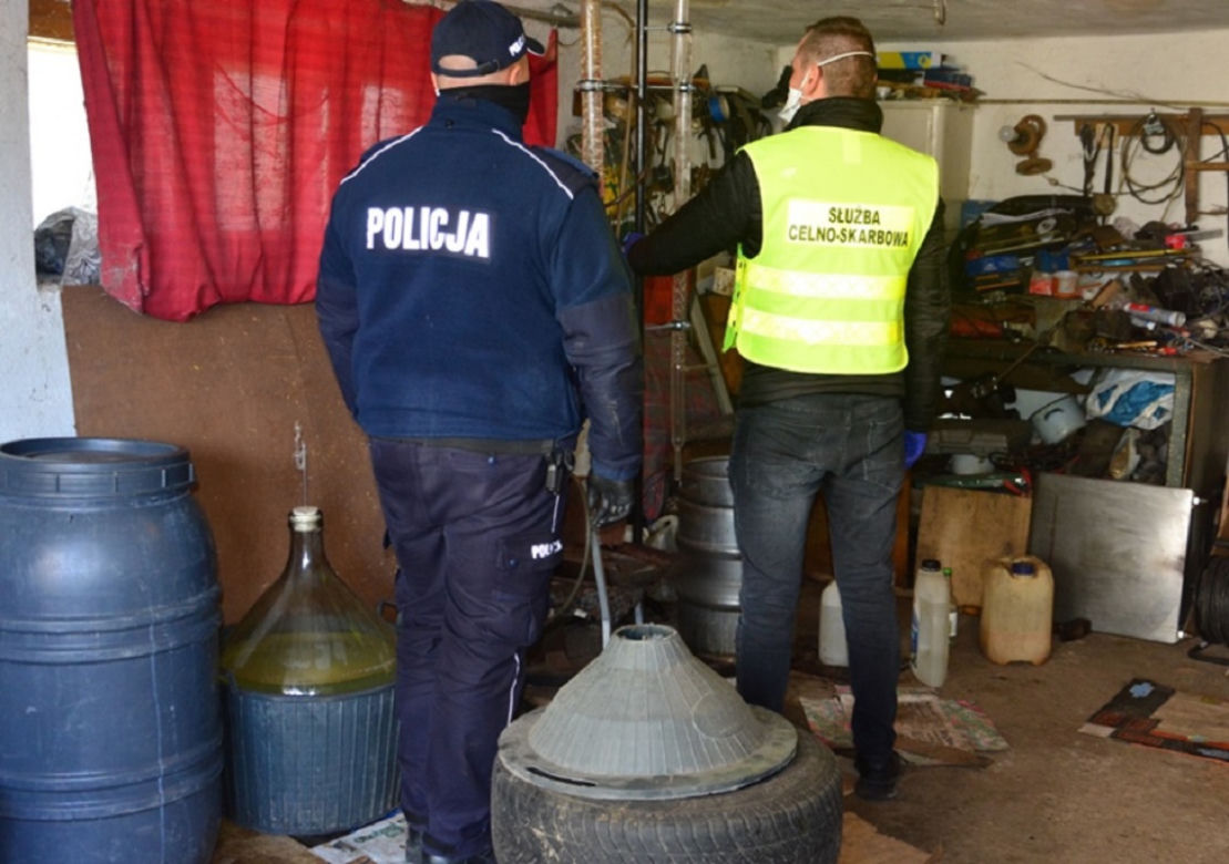 Podkarpackie. Zlikwidowali 3 nielegalne bimbrownie [ZDJĘCIA]