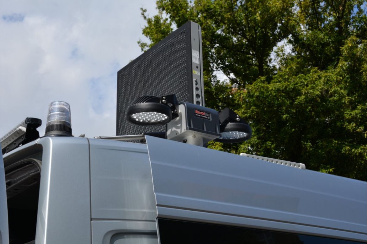 Nowe radiowozy dla opolskiej drogówki. Pojawią się w trzech miastach