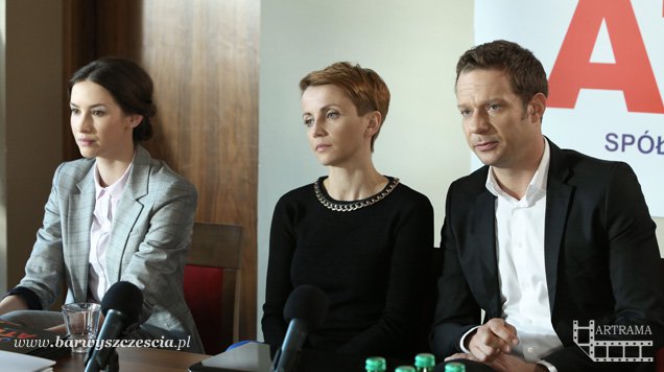 Barwy szczęścia odc. 1193. Marta (Katarzyna Zielińska), Nadia (Katarzyna Dorosińska), Mikołaj Dąbrowski (Grzegorz Małecki)