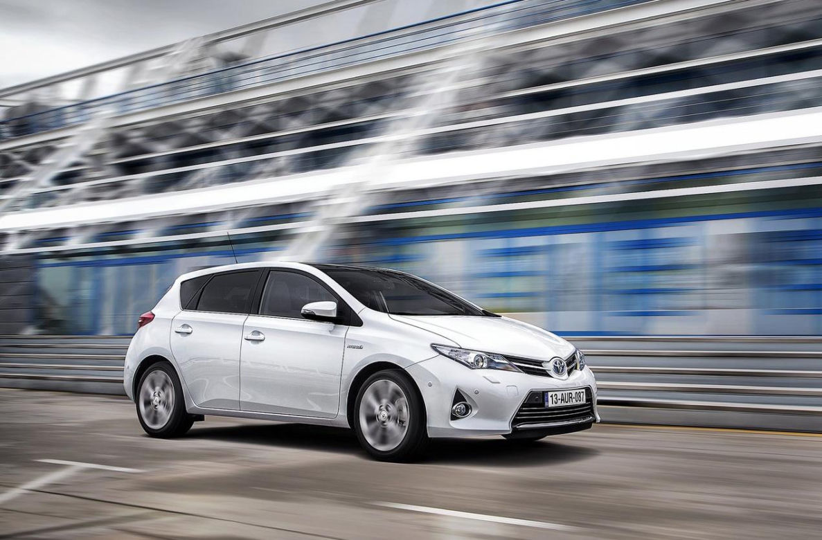 Toyota Auris II Hybrid