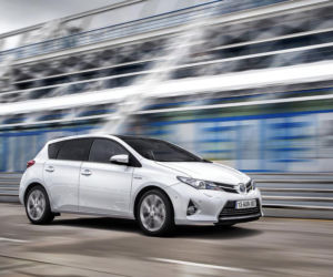 Toyota Auris II Hybrid