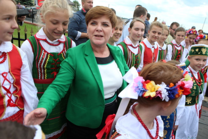 SZYDŁO KOPIUJE TUSKA