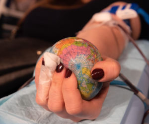 Wampiriada na Uniwersytecie Warszawskim. Kto może oddać krew i jakie nagrody czekają na studentów?