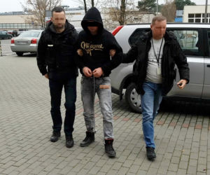 Usiłowali wysadzić bankomaty i dostać się do „kasy” [ZDJĘCIA, WIDEO]