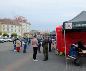  Szczepienia na Placu Zamkowym w Lublinie