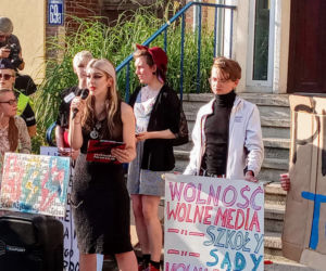 Protest w Szczecinie po przegłosowaniu ustawy Lex TVN