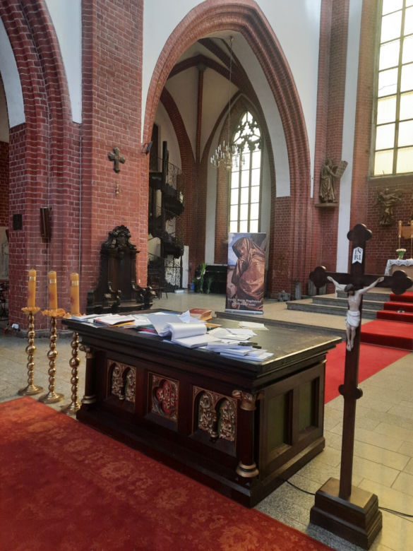 Demolka kościoła we Wrocławiu 