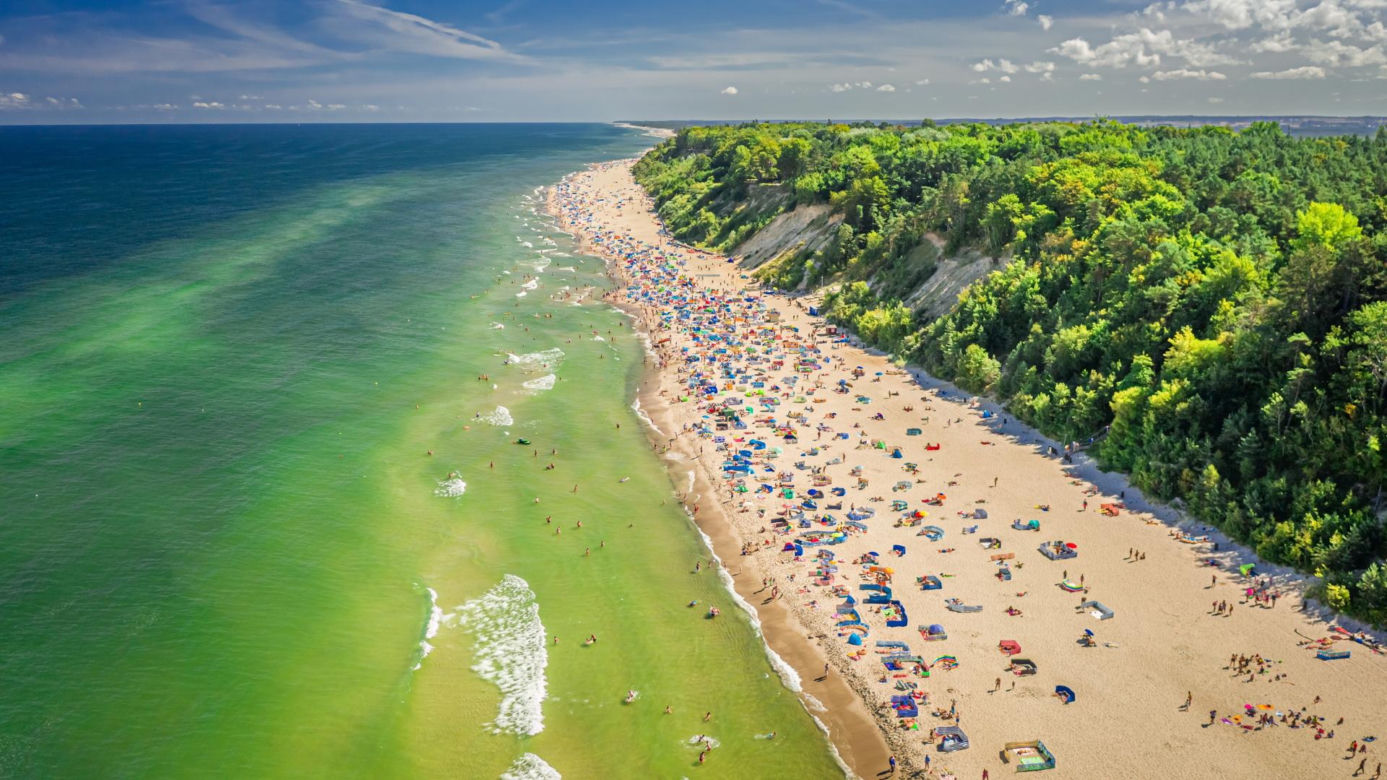 Brak flagi na plaży