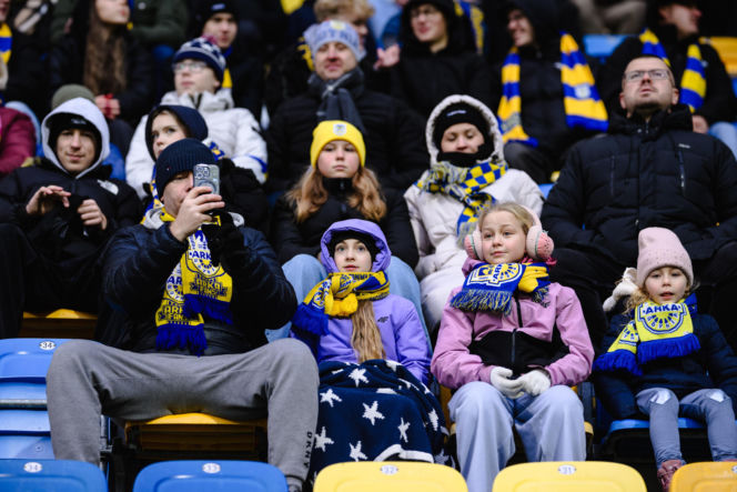 Arka Gdynia - Raków Częstochowa, zdjęcia kibiców i piłkarzy z meczu 17. kolejki PKO BP Ekstraklasy