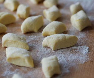 Jak jedzą na Kujawach i Pomorzu? Sprawdź nasze popisowe dania!