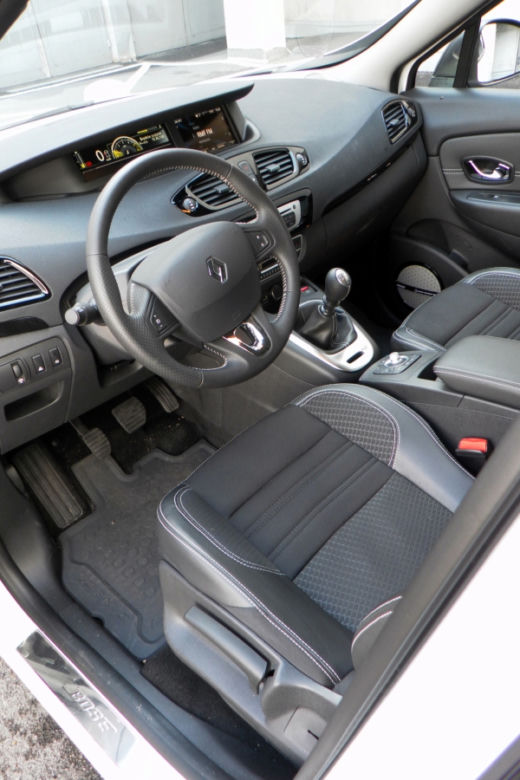 2014 Renault Grand Scenic w wersji BOSE