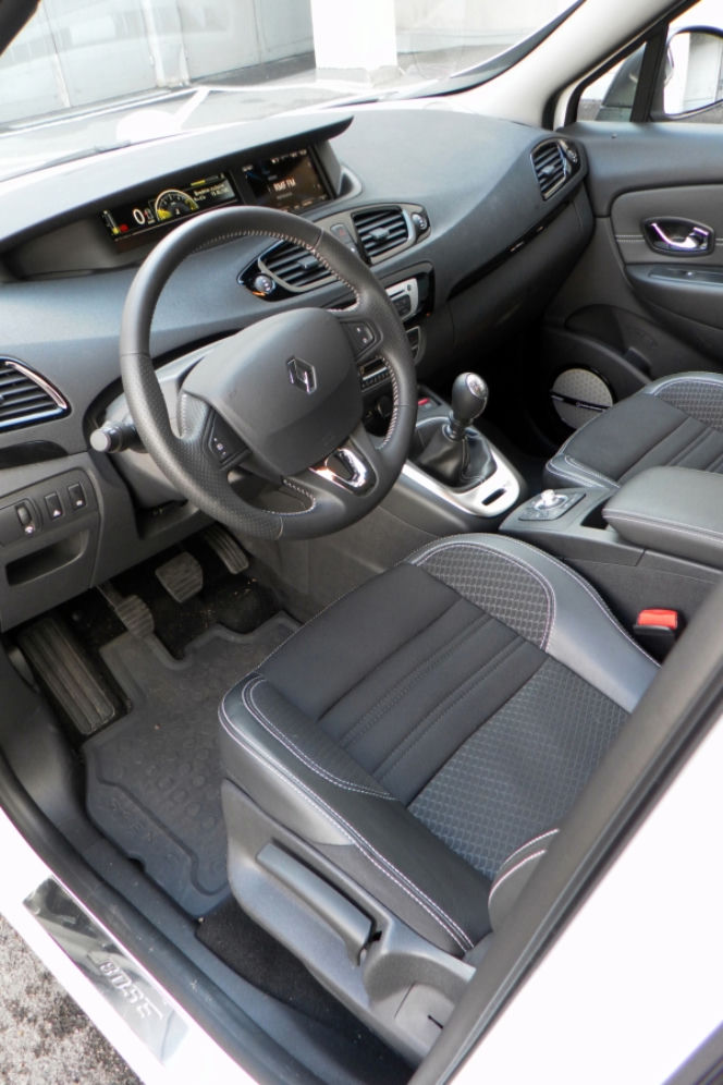 2014 Renault Grand Scenic w wersji BOSE