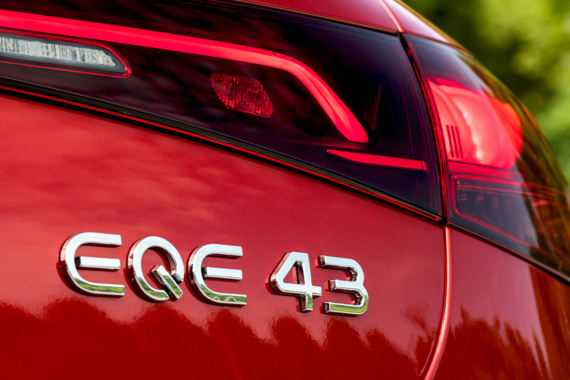 Mercedes-AMG EQE 43 (2022)