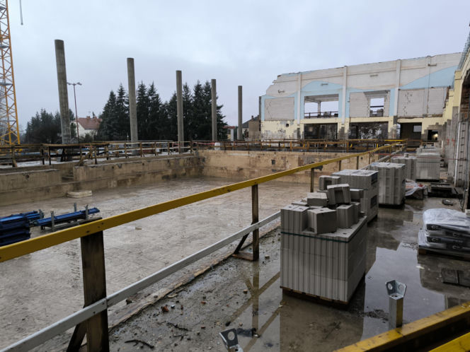 Modernizacja pływalni Akwawit w Lesznie