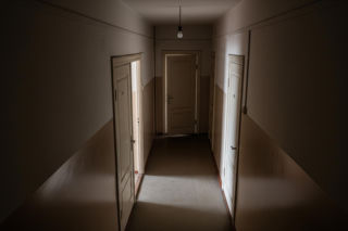 Pijani rodzice w Jastrzębiu-Zdroju. Nocna interwencja policji ujawniła wstrząsającą prawdę