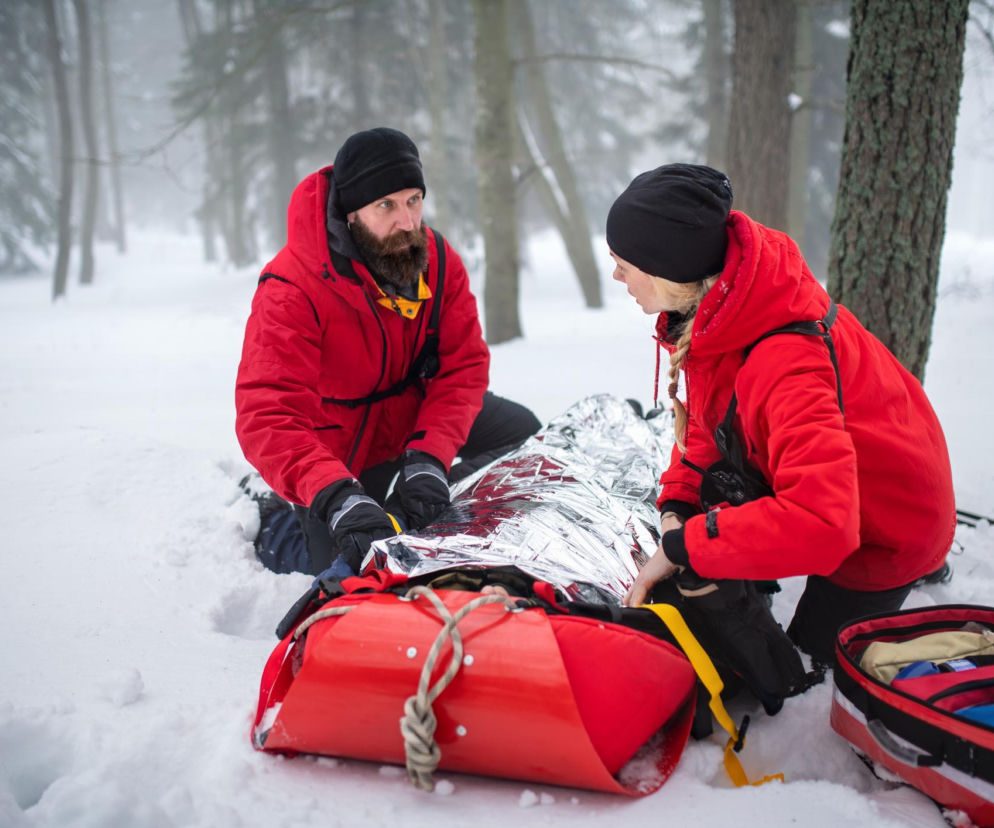 Serce staje, ale człowiek nadal żyje. Prof. Szczeklik wyjaśnia, jak ratować ludzi w stanie hipotermii 