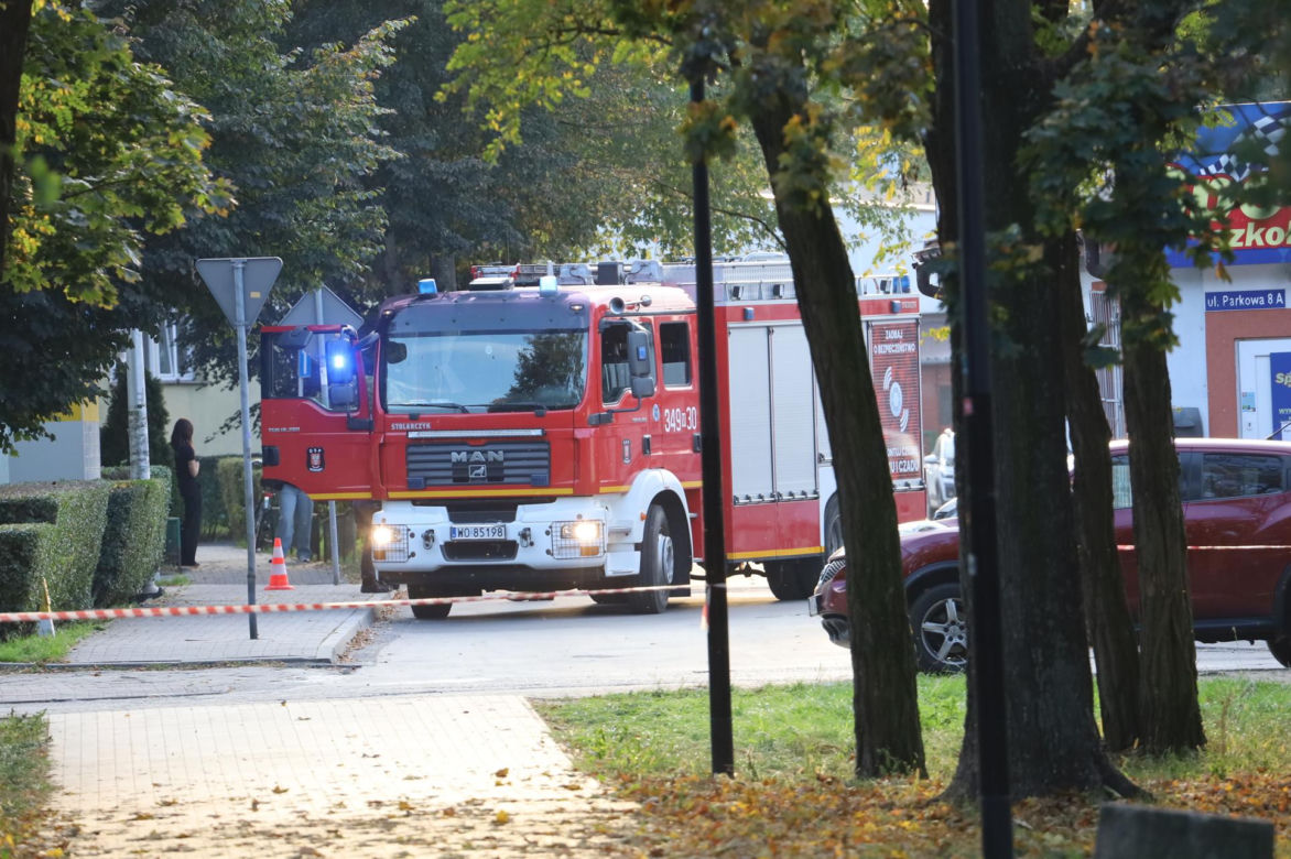 Wyjął długi nóż i zaczął dźgać. Gdy go złapali, trzymał maczetę!