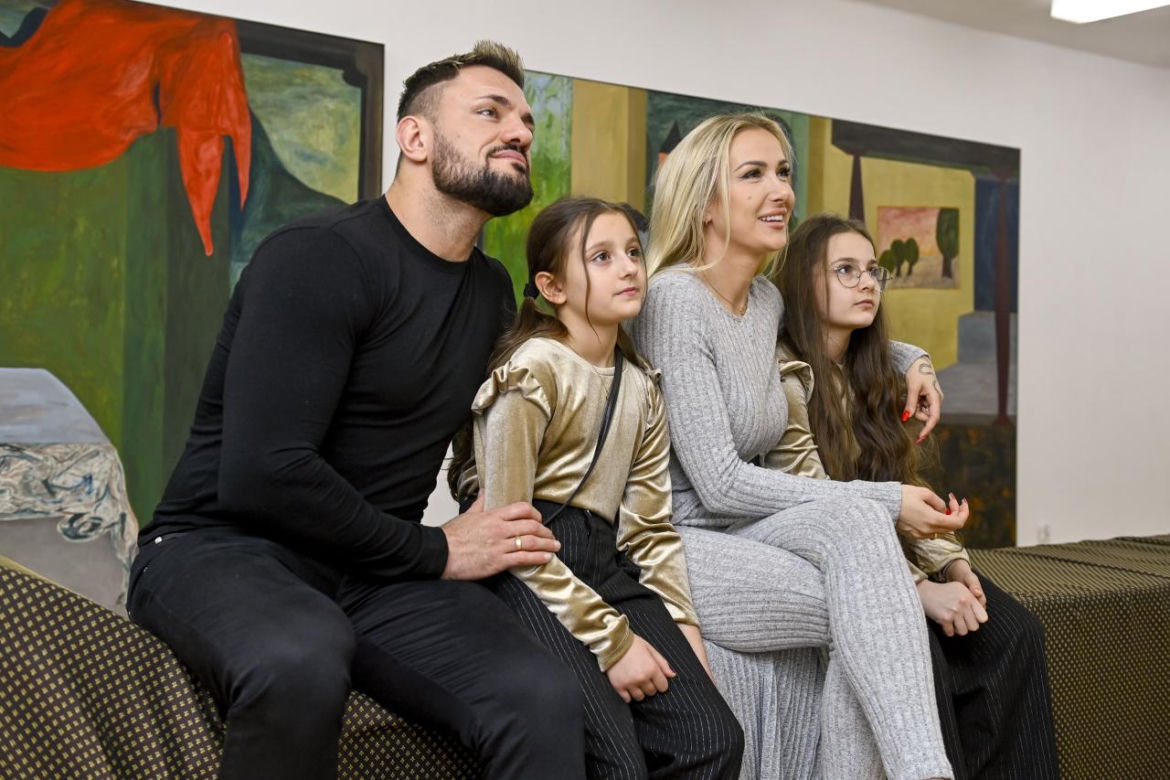 Eliza i Trybson z córkami: Victorią i Kornelią
