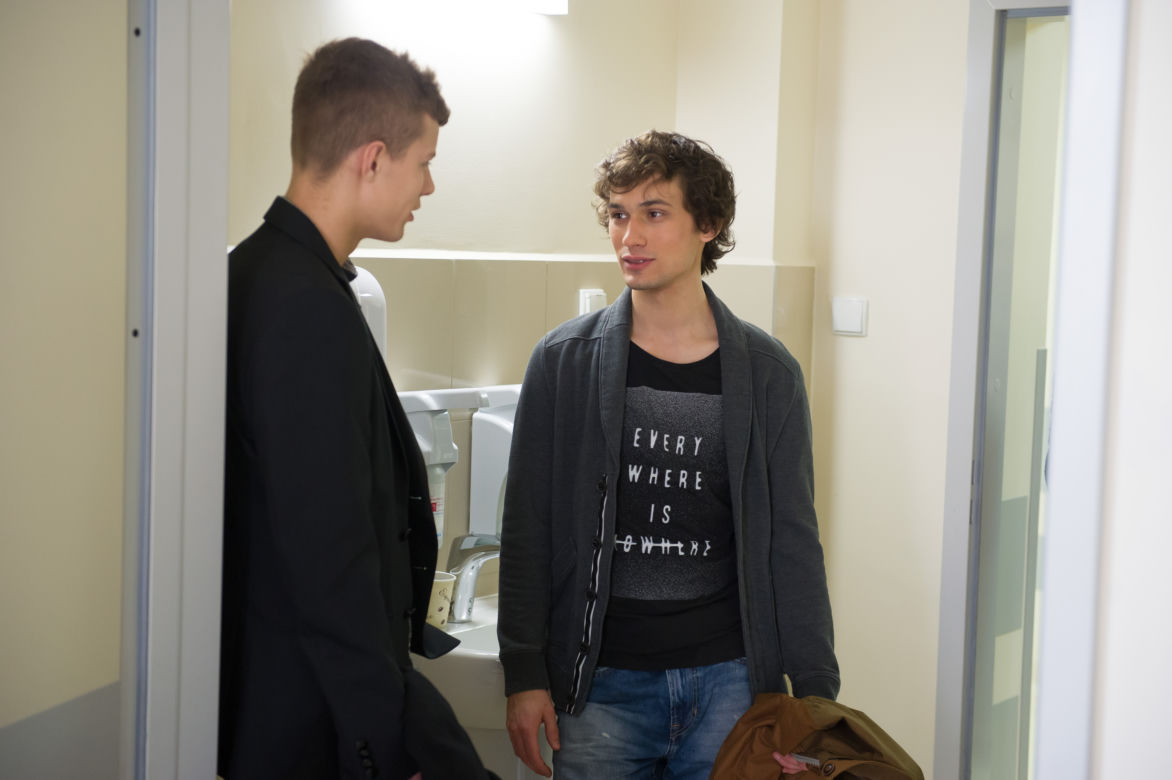Na Wspólnej odc. 2320. Dominik (Mateusz Gąsiewski), Jarek (Wojciech Rotowski)