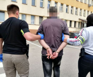 Śmiertelne pobicie mężczyzny w Suwałkach. 36-latek zmarł na ulicy [ZDJĘCIA]