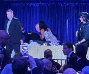 Strzały na kolacji z udziałem Donalda Trumpa