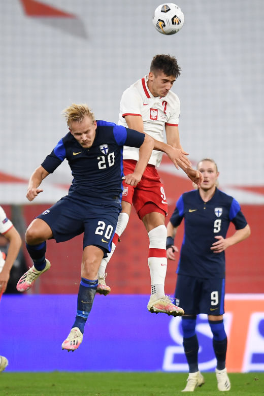 Jakub Moder w meczu Polska - Finlandia