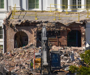 Nie będzie wielkiej sali balowej Trumpa?! Sąd blokuje budowę